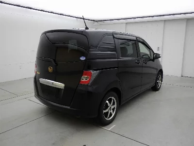 Honda Freed Spike