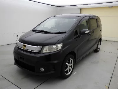 Honda Freed Spike