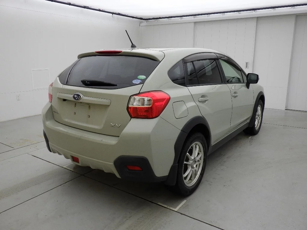 Subaru XV  с аукциона в Японии