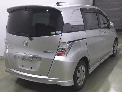 Honda Freed Spike