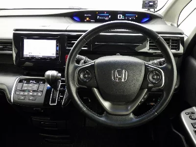 Honda STEPWGN SPADA