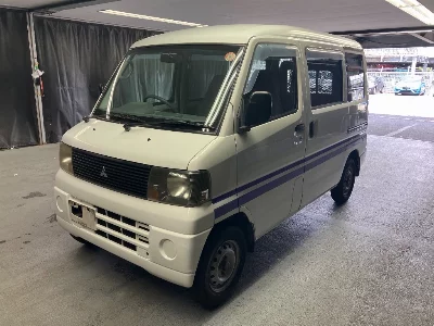 Mitsubishi Minicab