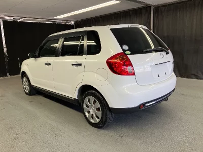Mazda Verisa
