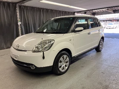 Mazda Verisa