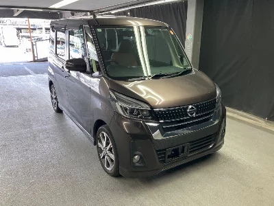 Nissan Dayz Roox