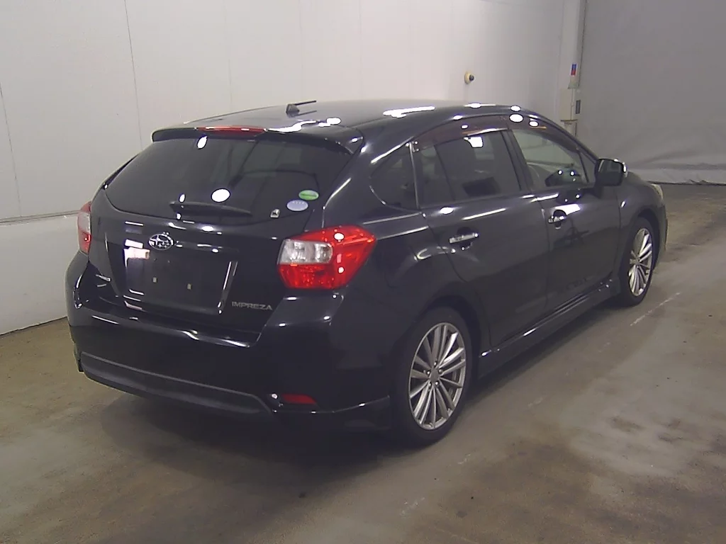 Subaru Impreza  с аукциона в Японии