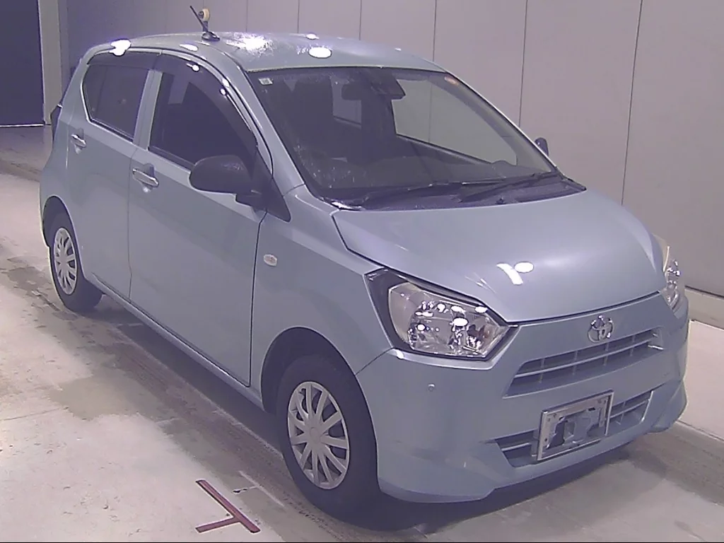 Toyota Pixis Epoch  с аукциона в Японии