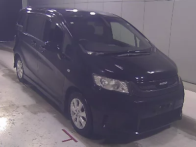 Honda Freed Spike