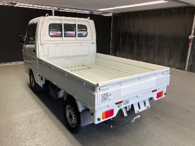 Nissan NT100 Clipper
