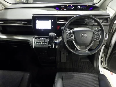 Honda STEPWGN SPADA