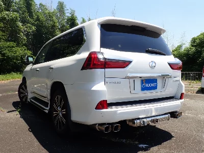 Lexus LX570