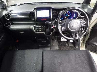 Honda N-Box+