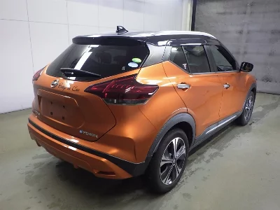 NISSAN KICKS