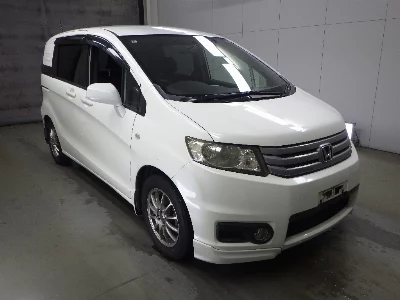 Honda Freed Spike