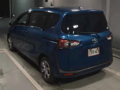 Toyota Sienta