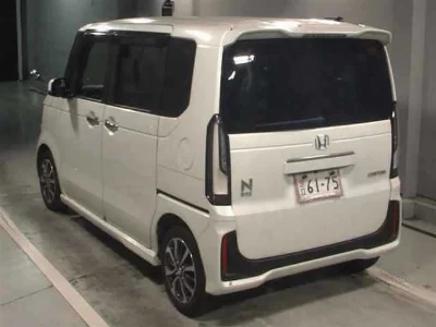 Honda N BOX CUSTOM