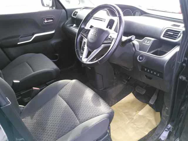 Mitsubishi Delica D:2  с аукциона в Японии