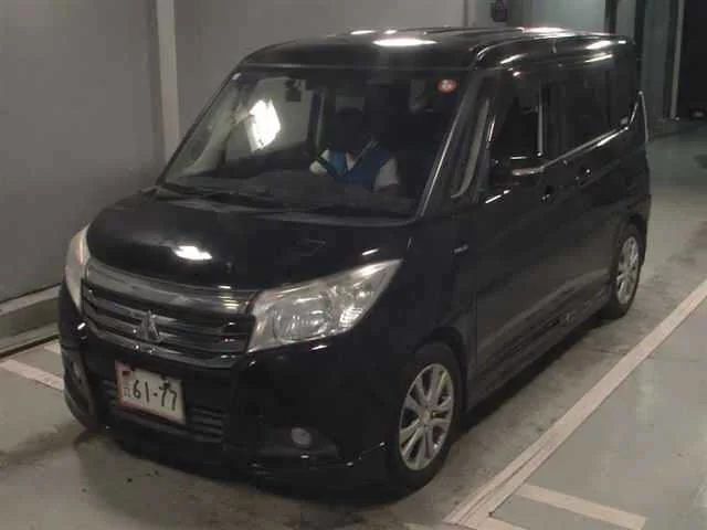 Mitsubishi Delica D:2  с аукциона в Японии
