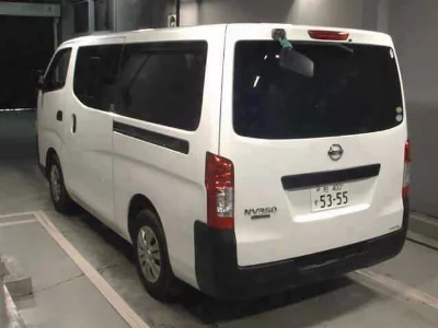 Nissan NV350 Caravan