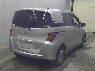 Honda Freed Spike