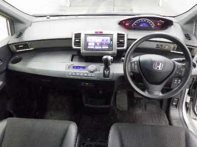 Honda Freed Spike