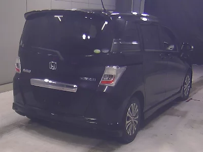 Honda Freed Spike