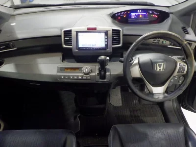 Honda Freed Spike