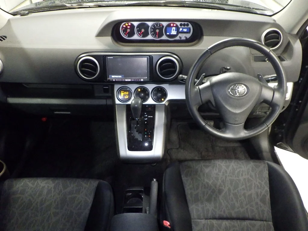 Toyota Corolla Rumion  с аукциона в Японии