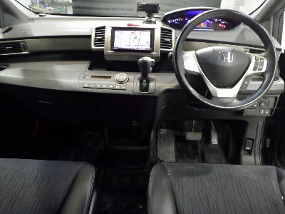 Honda Freed Spike