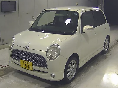 Daihatsu Mira Gino