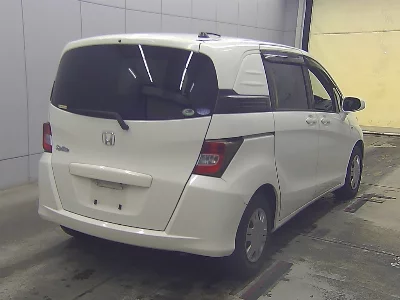Honda Freed Spike