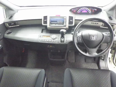 Honda Freed Spike