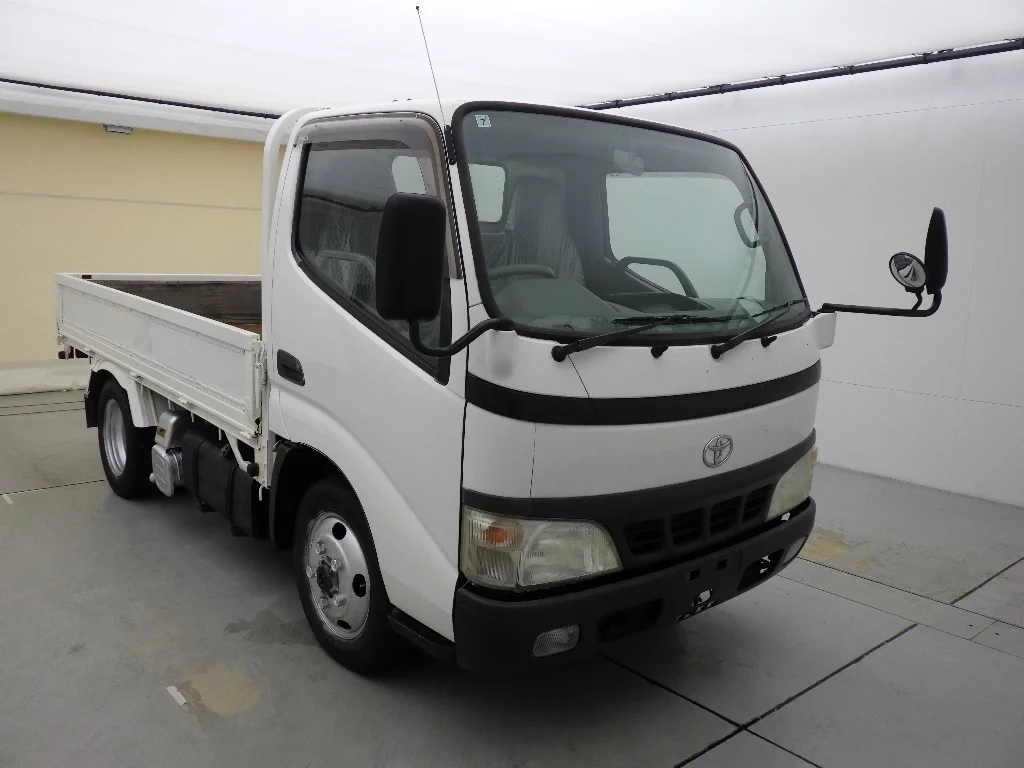 Toyota Dyna  с аукциона в Японии