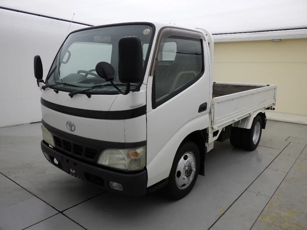 Toyota Dyna  с аукциона в Японии