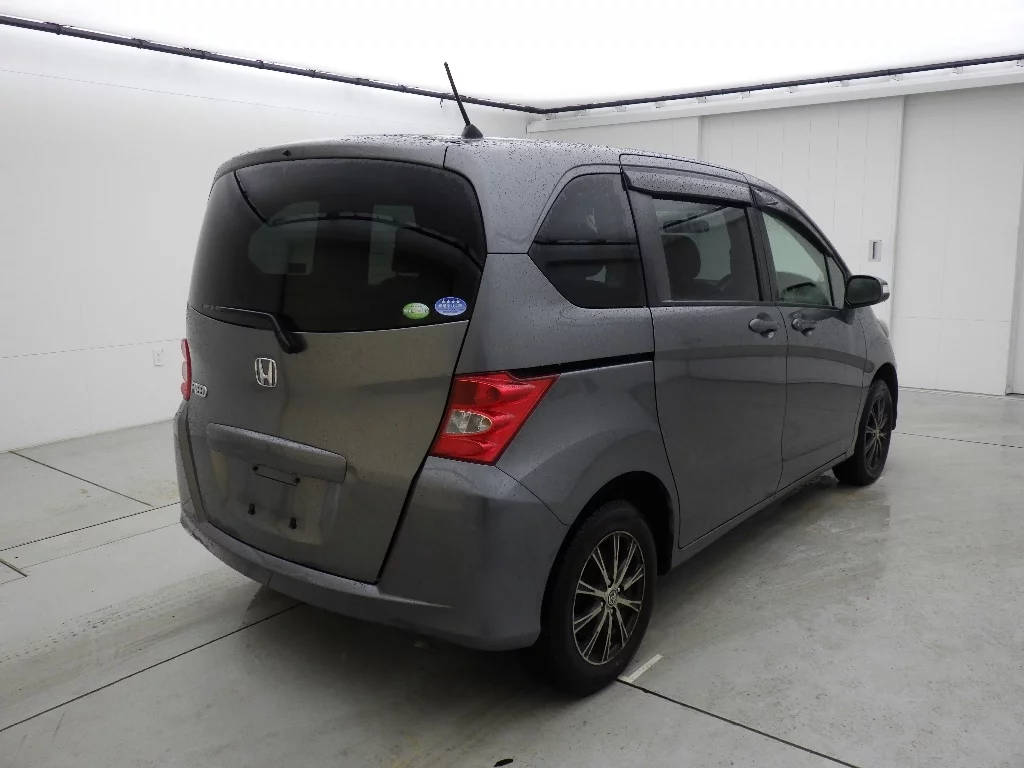 Honda Freed  с аукциона в Японии