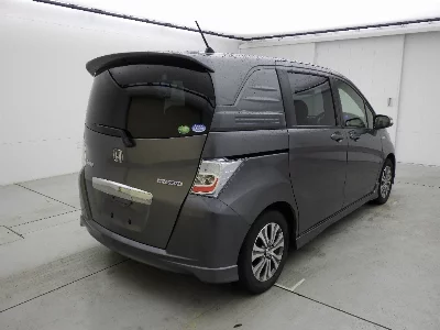 Honda Freed Spike