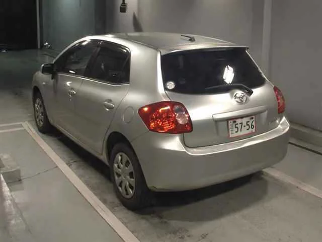 Toyota Auris  с аукциона в Японии