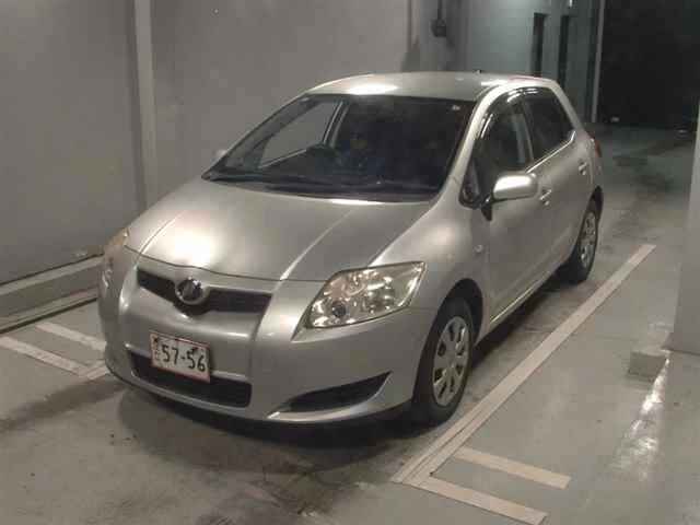 Toyota Auris  с аукциона в Японии