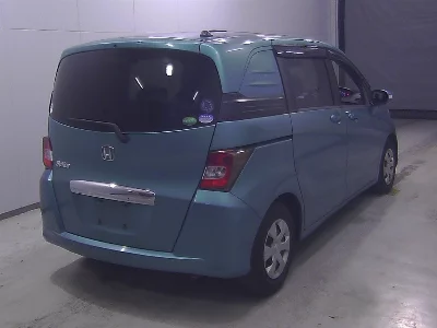 Honda Freed Spike