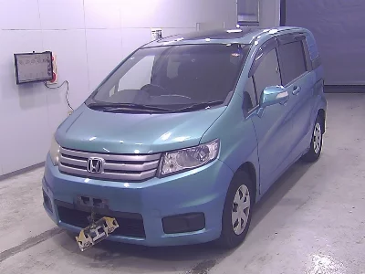 Honda Freed Spike