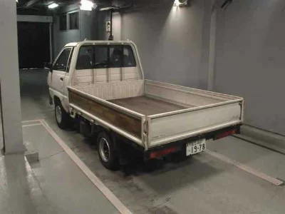 Toyota Lite Ace Truck