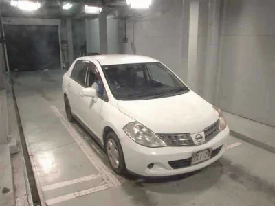 Nissan Tiida Latio