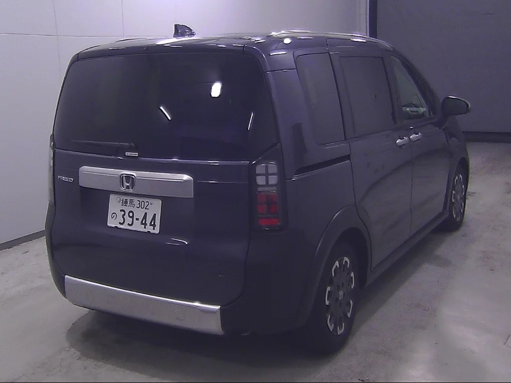 Honda Freed  с аукциона в Японии