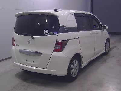 Honda Freed Spike