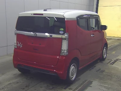 Honda N-Box Slash