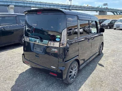 Suzuki Spacia Custom