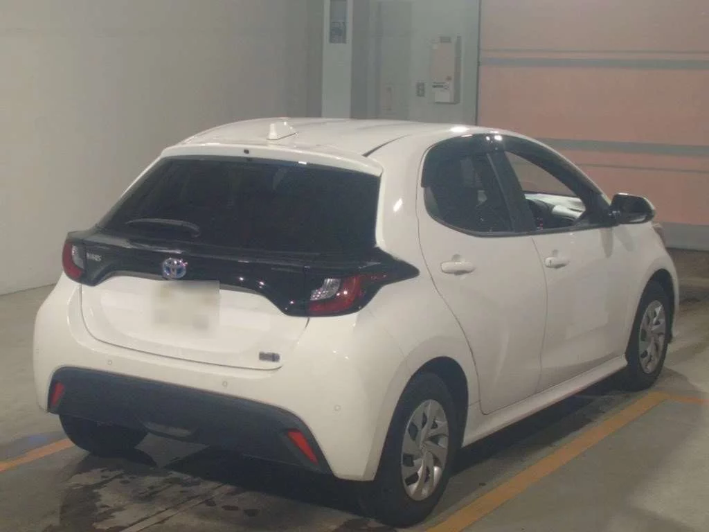 Toyota Yaris  с аукциона в Японии