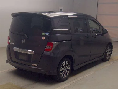 Honda Freed Spike