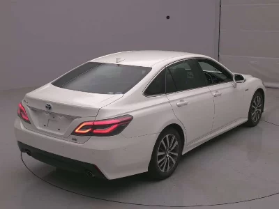 Toyota CROWN HYBRID
