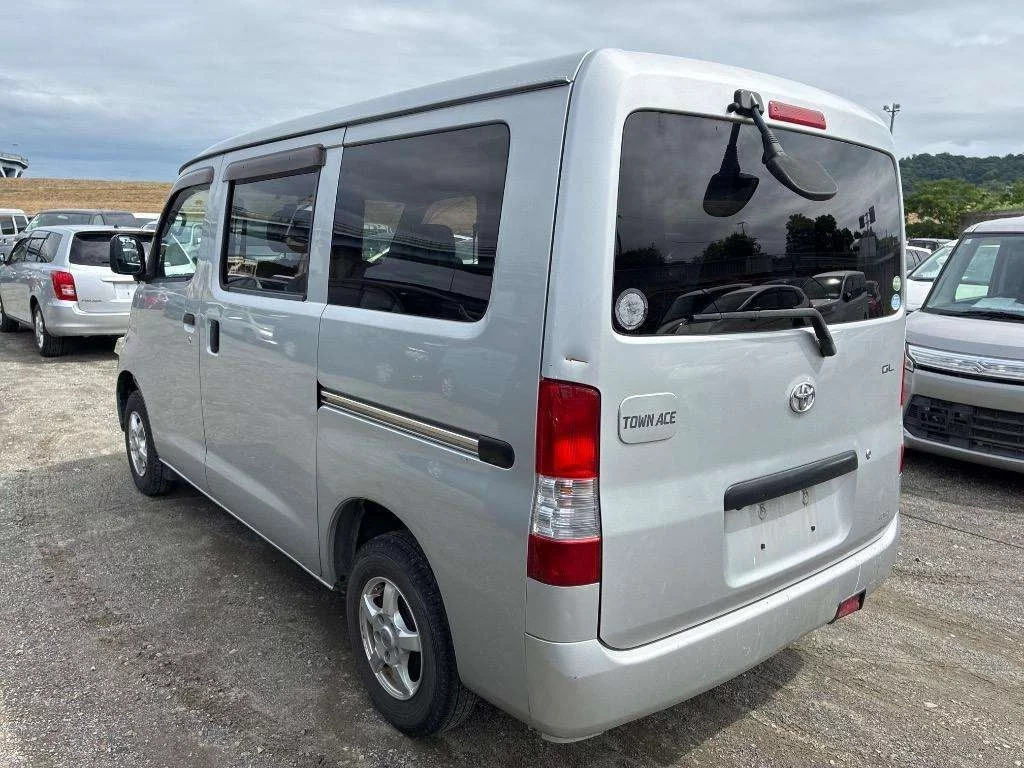 Toyota TownAce  с аукциона в Японии
